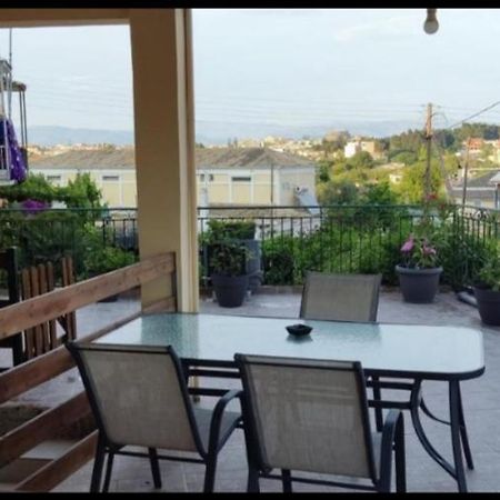Peters Apartment コルフ島 エクステリア 写真