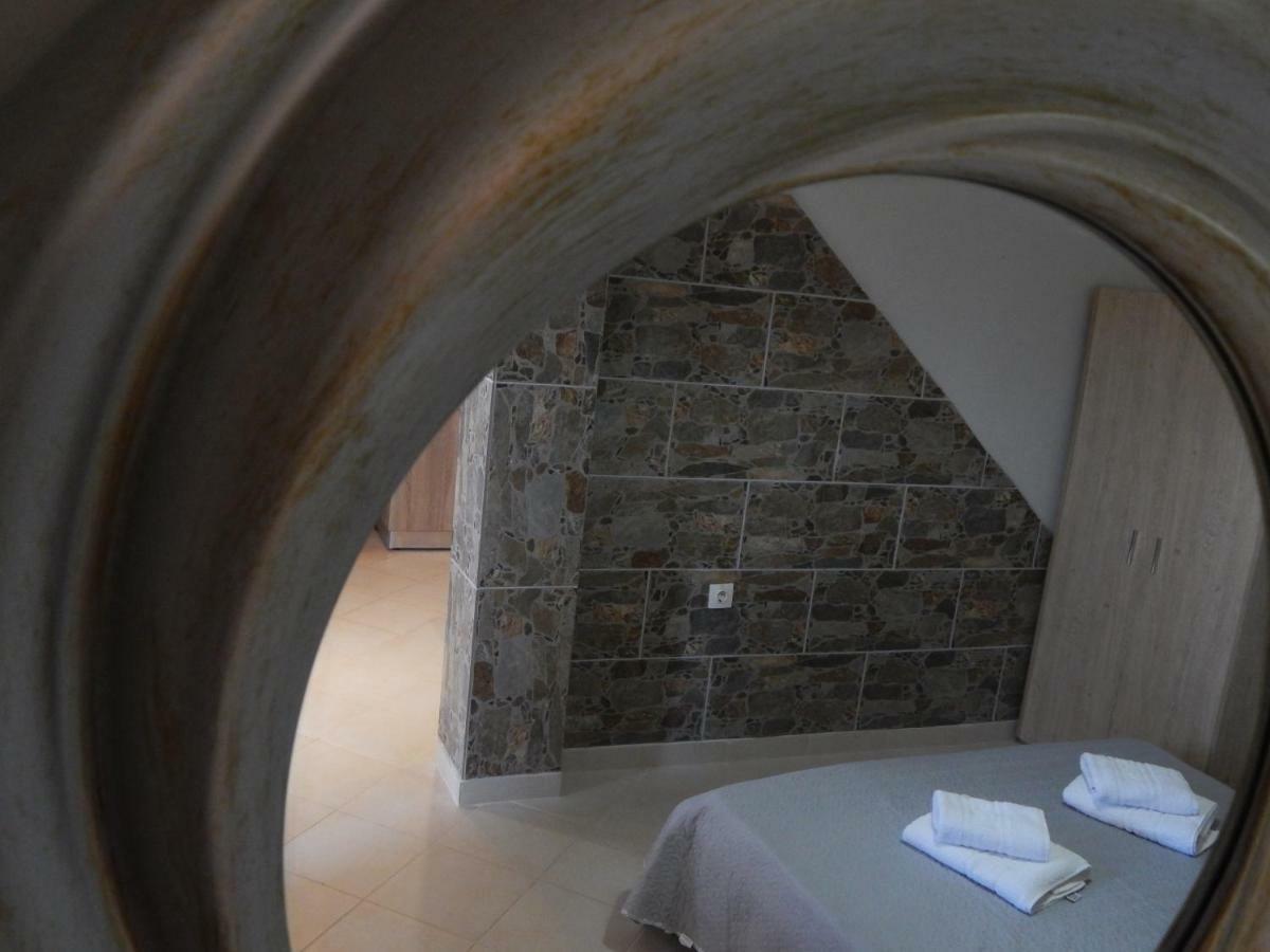 Peters Apartment コルフ島 エクステリア 写真